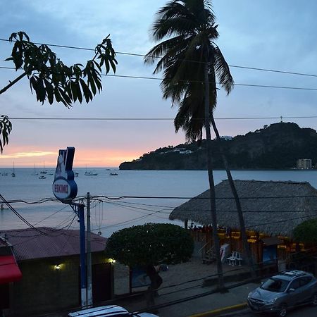 Beachfront Condo El Torreon サン・フアン・デル・スル エクステリア 写真